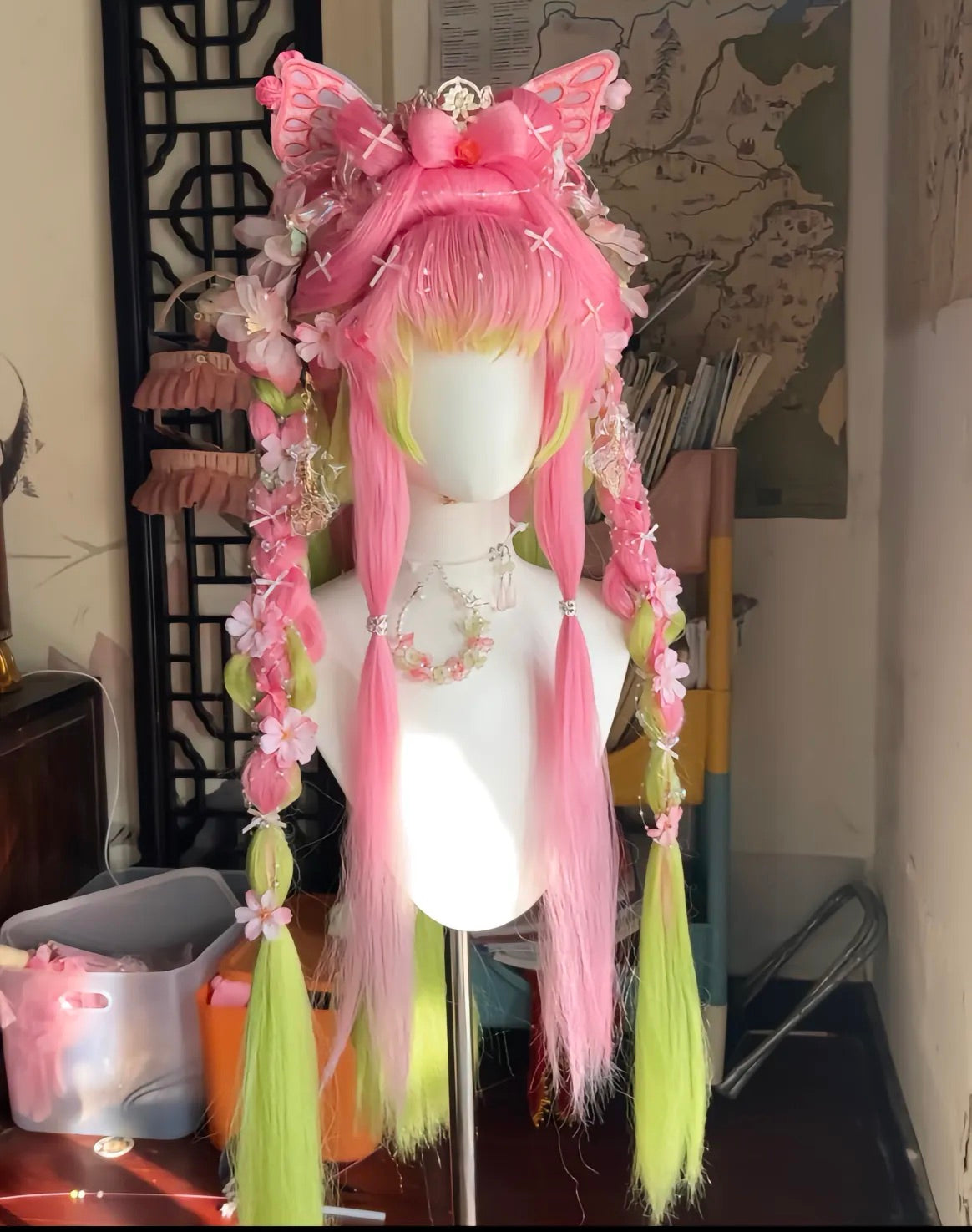 Ready-to-Ship Mitsuri Kanroji Wig | Custom Hanfu-Style Demon Slayer Cosplay